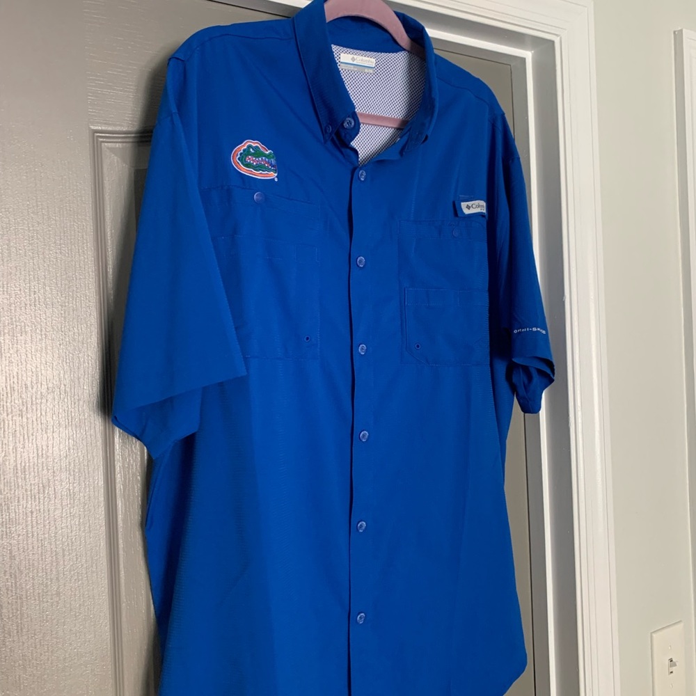 NWOT Gator’s Columbia Shirt